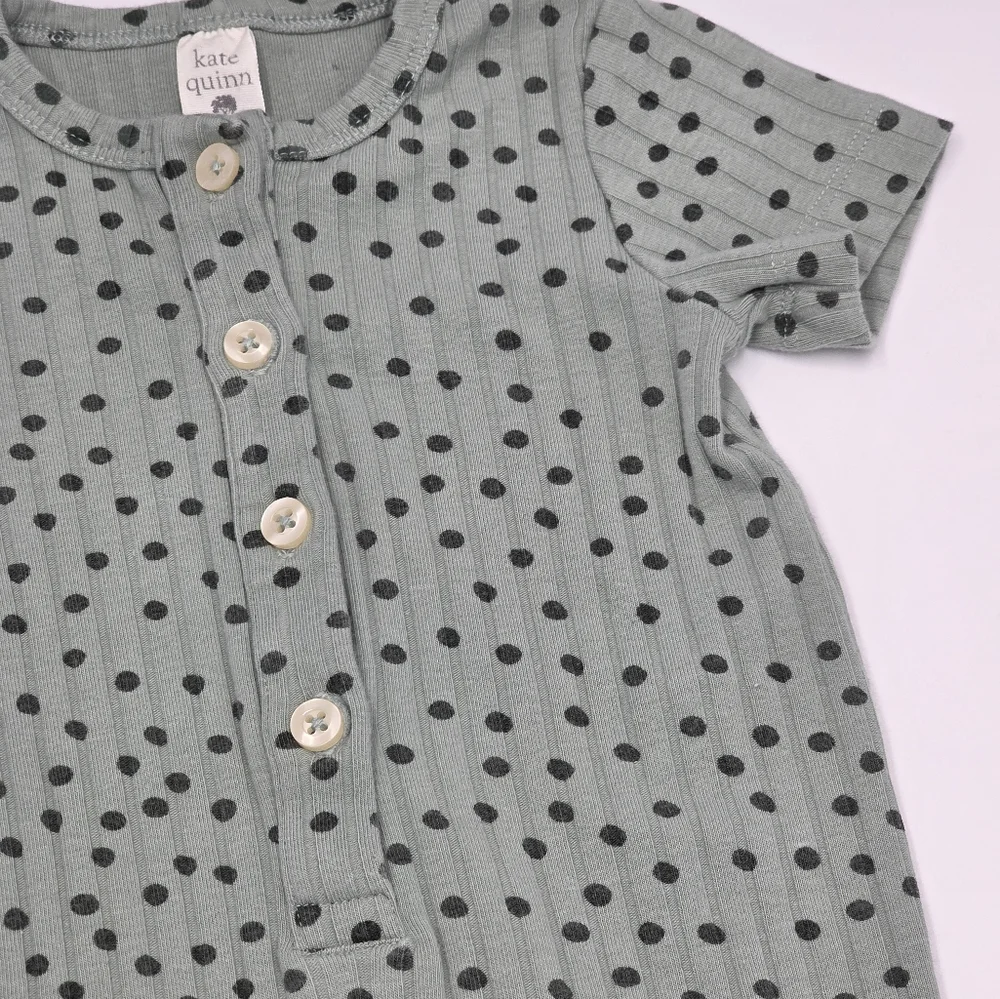 Kate Quinn baby ribbed henley romper size  6-12 months